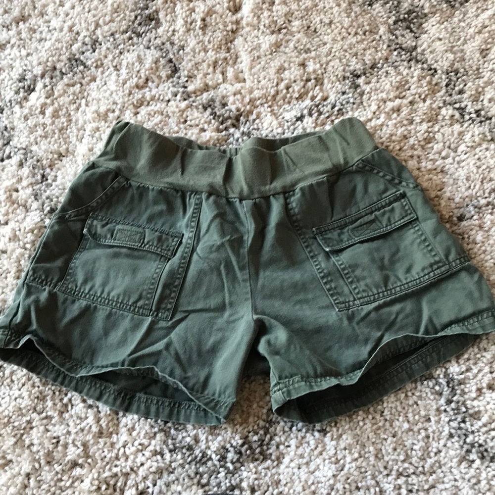 Hunter green Maternity shorts